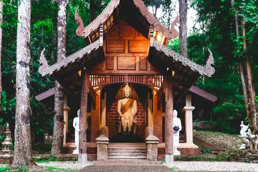 Chiang Mai Wat Pha Lat Temple Buddha Statue