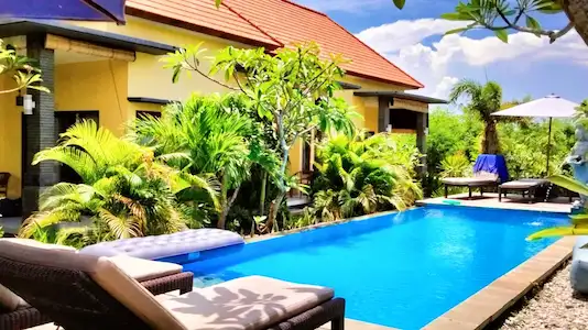 dream beach hostel lembongan for budget travellers