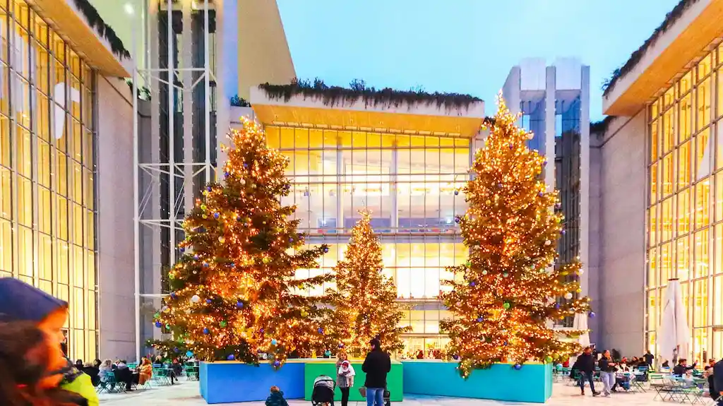 SNFCC Centre Athens - The innovative cultural centre of Athens designed by Renzo Piano