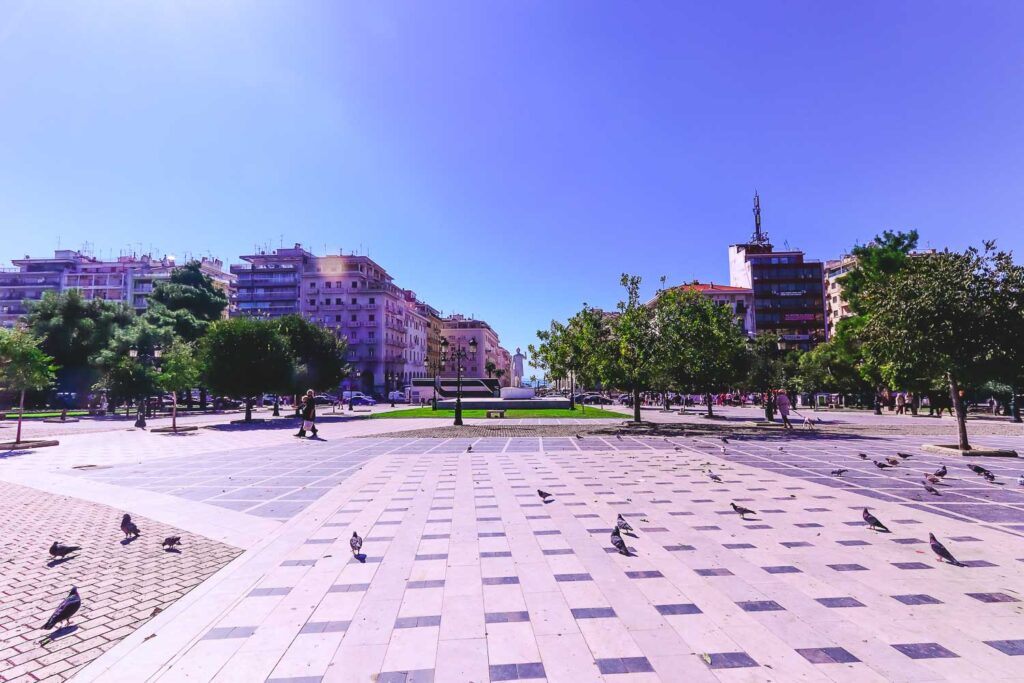 Thessaloniki main square Incredible things to do in Thessaloniki Grecce