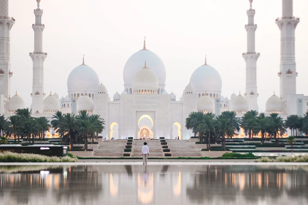 Photo inspiration from Abu Dhabi Grand Mosque Lake