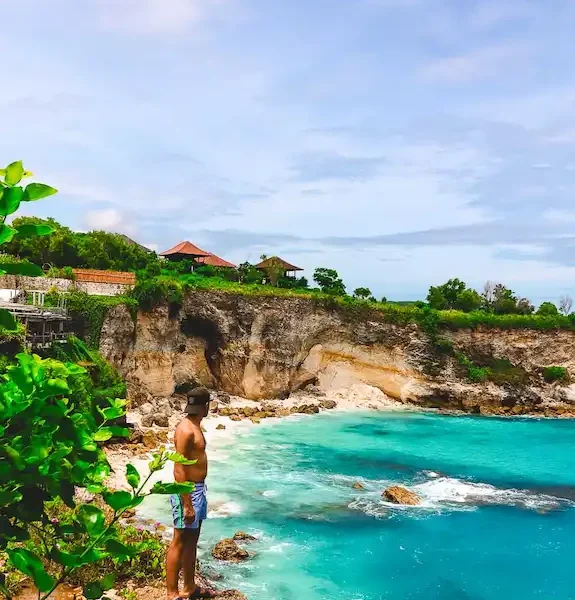 Toti overlooking the beauty of Nusa Lembongan