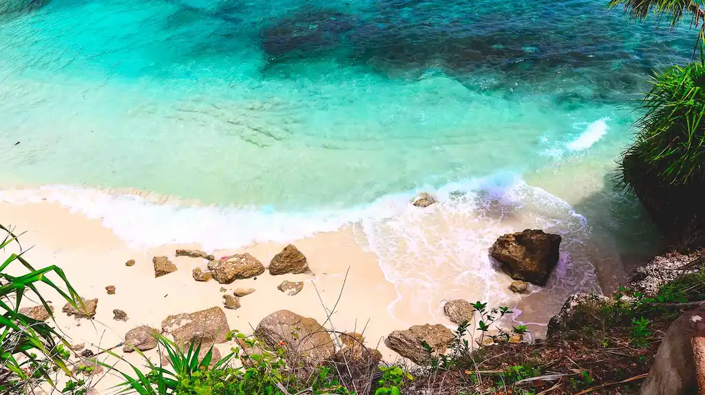 Beautiful beaches of Nusa Lembongan Mohana Point at Nusa Lembongan - Best surf spot in Nusa Penida