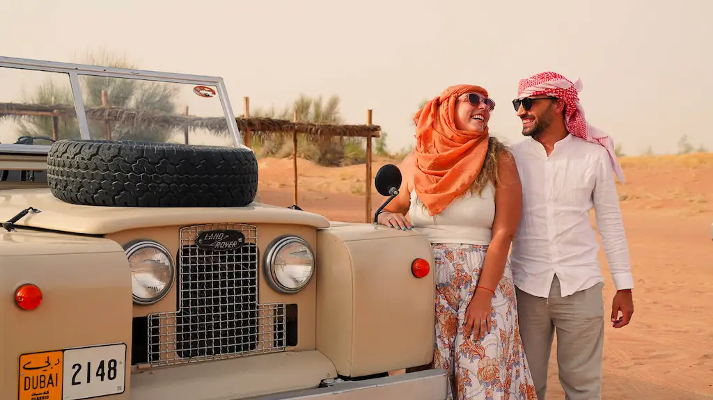 Dubai itinerary for couples Dubai itinerary 3 days - Toti and Ale ona a desert safari tour