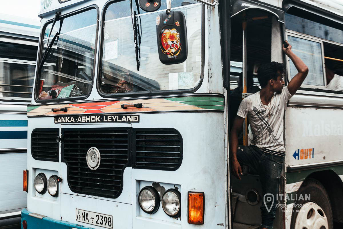 Getting around Sri Lanka by bus