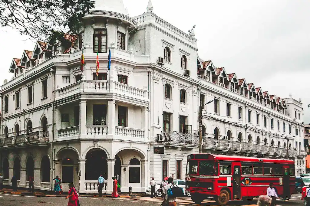 Oldest hotel in Kandy - Queen hotel in Sri Lanka
