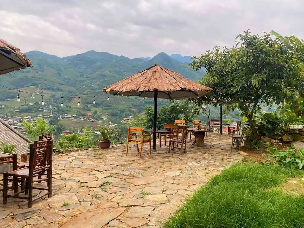 Zizi Meko homestay Sapa outdoor area The outdoor area at Zizi Meko Homestay in Sapa