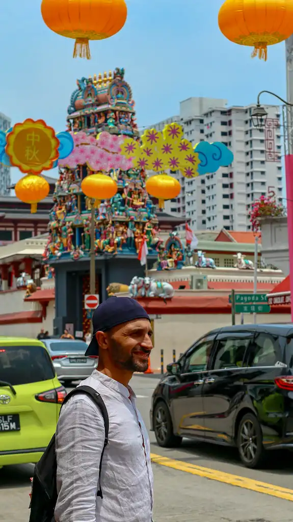 Stunning temple of Sri Mariamman Temple Chinatown