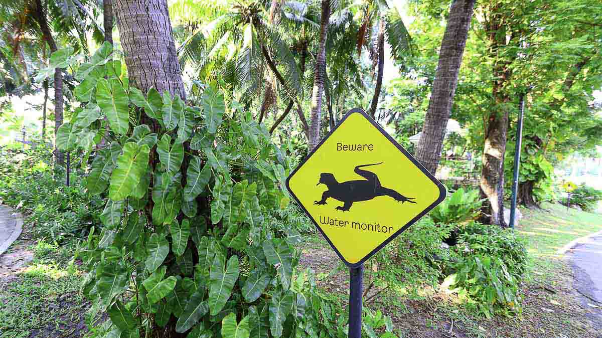 Sign of water motion in the park in Bangkok