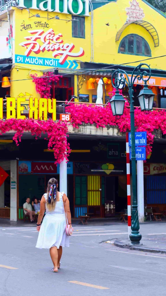 How to spend 3 days in Hanoi - Ale walking around the colourful streets of Hanoi