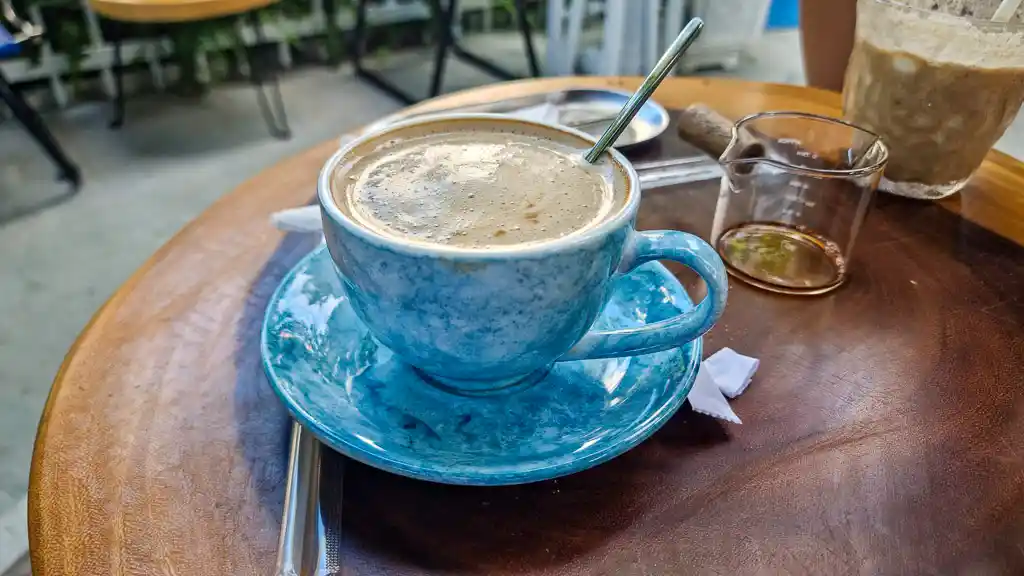 Where to get an egg coffee in Hanoi 