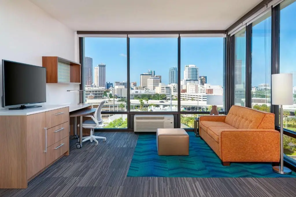 The suite with working space at the Hilton home2 downtown tampa with perfect view over the financial district