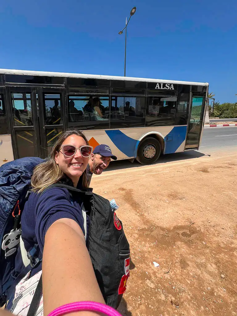 Arriving in Tamraght from Agadir by bus How to get from Agadir to Tamraght - Toti and Ale taking the bus