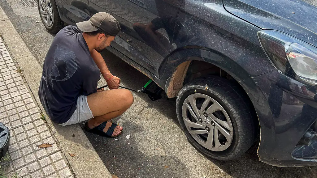 Flat tyre in Morocco