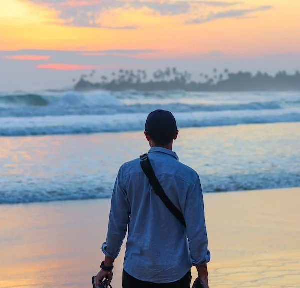 Enjoying a gorgeoys sunset in Hiriketiya Sri Lanka