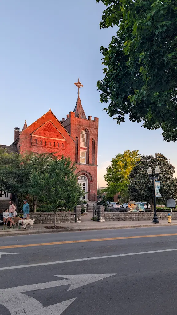 Walking around the street of Franklin as a day trip from Nashville